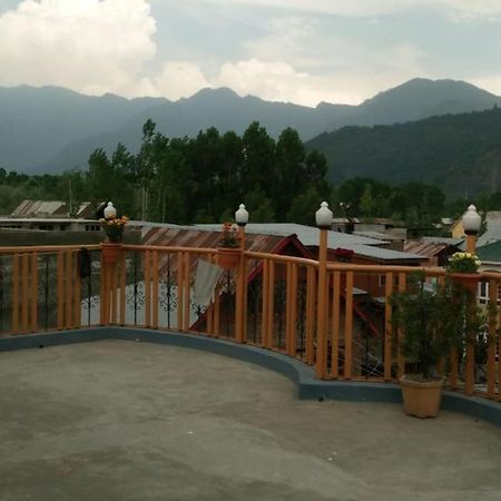 My Guest House Srīnagar Exterior foto