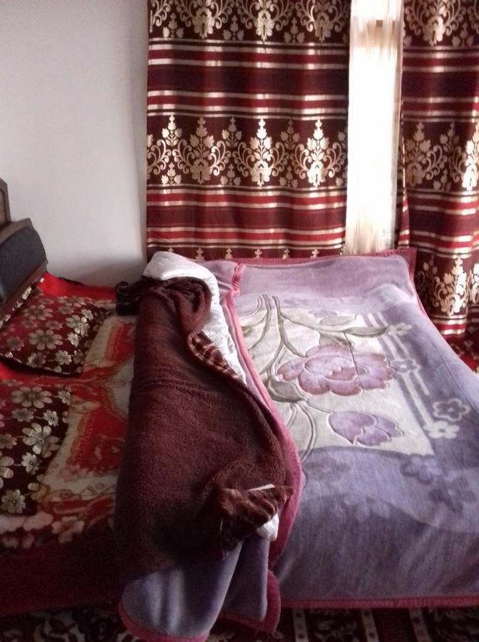 My Guest House Srīnagar Exterior foto